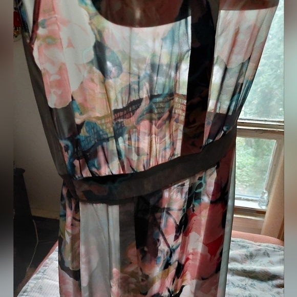Charlie Jade Maxi Sleeveless Floral Dress Size Small - Picture 5 of 16